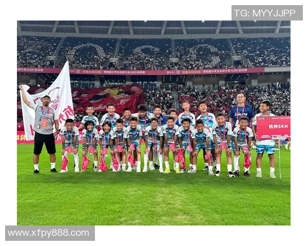 杭州足球队战术创新引领潮流助力球队排名新高